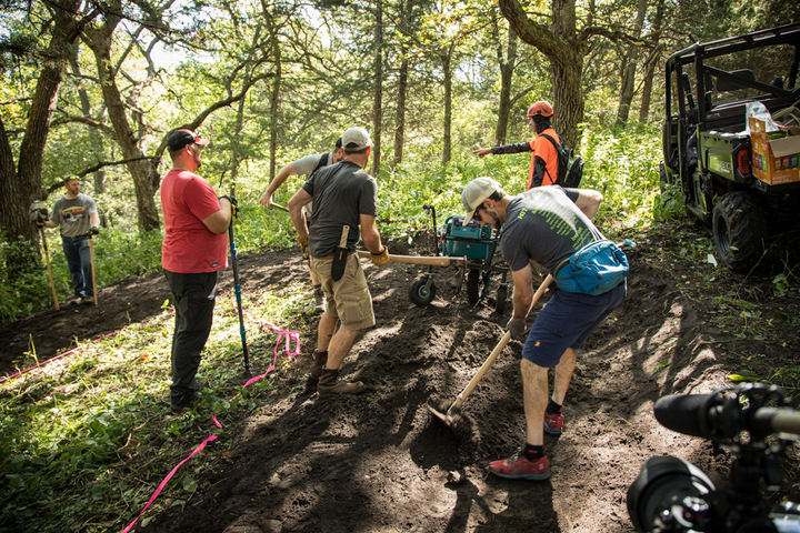 Joey Klein giving direction as the team works on a turn.